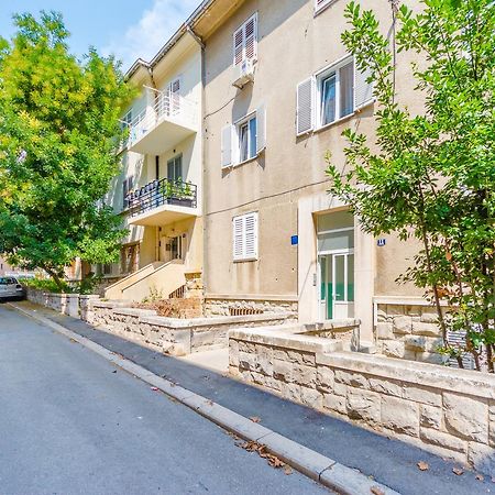 Apartment Ruby Split Exterior photo